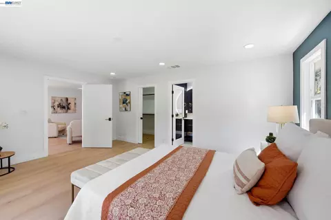 Bedroom - 38465 Blacow Rd, Fremont, CA 94536 photo 3 of 12