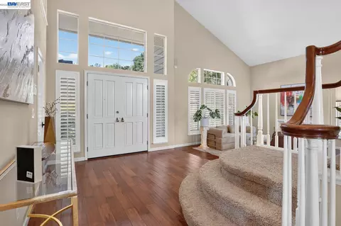 Entry Way - 8257 Brittany Dr, Dublin, CA 94568 photo 2 of 7