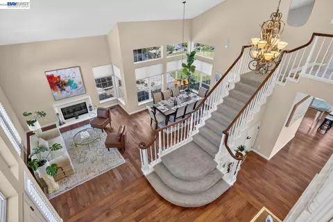 Entry Way - 8257 Brittany Dr, Dublin, CA 94568 photo 5 of 7