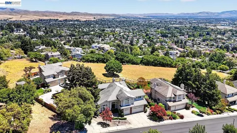 View/Area - 8257 Brittany Dr, Dublin, CA 94568 photo 7 of 16
