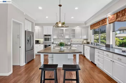 Kitchen - 8257 Brittany Dr, Dublin, CA 94568 photo 10 of 10