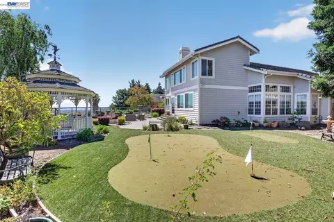Exterior - 8257 Brittany Dr, Dublin, CA 94568 photo 8 of 15