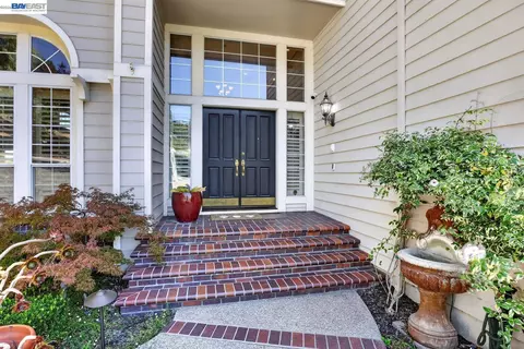 Entry Way - 8257 Brittany Dr, Dublin, CA 94568 photo 1 of 7