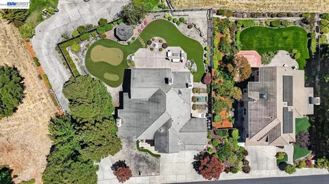 View/Area - 8257 Brittany Dr, Dublin, CA 94568 photo 5 of 16