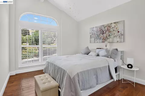 Bedroom - 8257 Brittany Dr, Dublin, CA 94568 photo 7 of 10