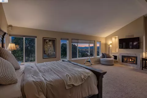 Bedroom - 8257 Brittany Dr, Dublin, CA 94568 photo 1 of 10