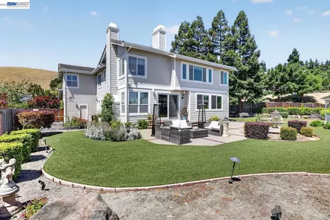 Exterior - 8257 Brittany Dr, Dublin, CA 94568 photo 7 of 15