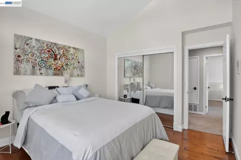 Bedroom - 8257 Brittany Dr, Dublin, CA 94568 photo 8 of 10