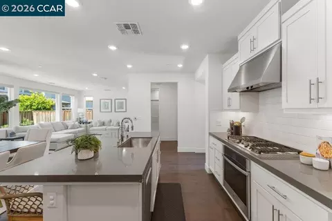 Kitchen - 5772 Juniper Way, Dublin, CA 94568 photo 3 of 5