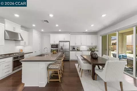 Kitchen - 5772 Juniper Way, Dublin, CA 94568 photo 4 of 5