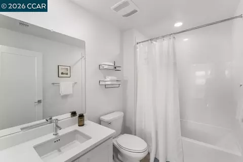 Bath - 5772 Juniper Way, Dublin, CA 94568 photo 7 of 7
