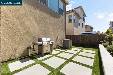 Exterior - 5772 Juniper Way, Dublin, CA 94568 photo 6 of 8