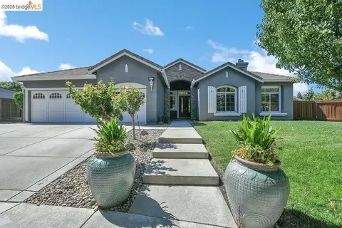 1413 Sweetbriar Ct, Brentwood, CA 94513
