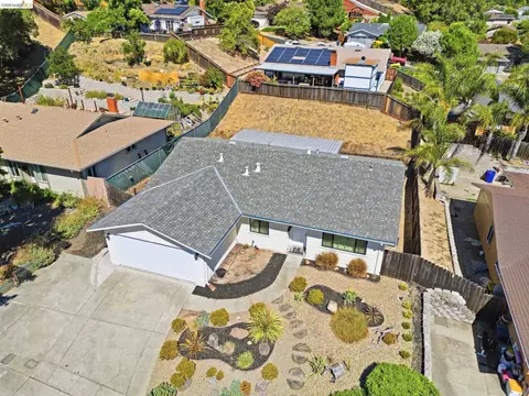 View/Area - 2303 Monte Vista Dr, Pinole, CA 94564 photo 4 of 16