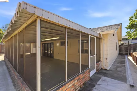 Exterior - 2303 Monte Vista Dr, Pinole, CA 94564 photo 7 of 11