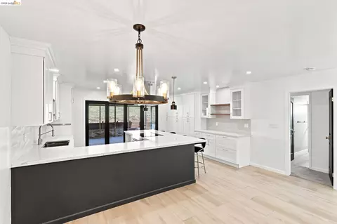 Kitchen - 2303 Monte Vista Dr, Pinole, CA 94564 photo 7 of 11