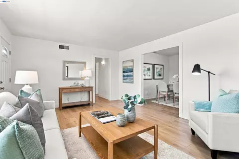 Living - 8380 Lucania St, Dublin, CA 94568 photo 4 of 6