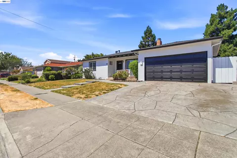 Exterior - 8380 Lucania St, Dublin, CA 94568 photo 4 of 10