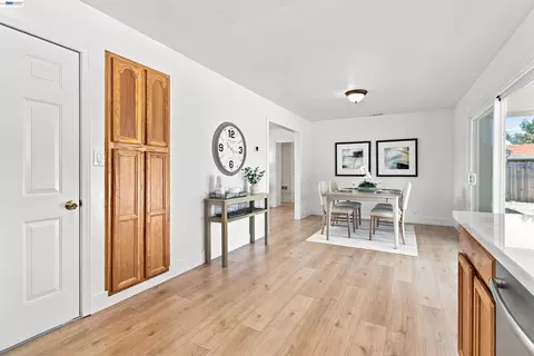 Entry Way - 8380 Lucania St, Dublin, CA 94568 photo 2 of 2