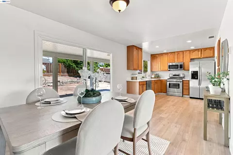 Dining - 8380 Lucania St, Dublin, CA 94568 photo 5 of 5
