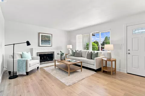 Living - 8380 Lucania St, Dublin, CA 94568 photo 2 of 6