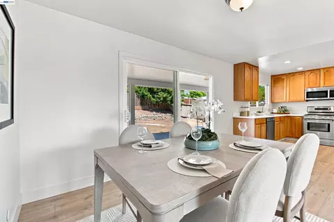 Dining - 8380 Lucania St, Dublin, CA 94568 photo 3 of 5