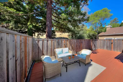 Exterior - 105 Coventry, Hercules, CA 94547 photo 4 of 10