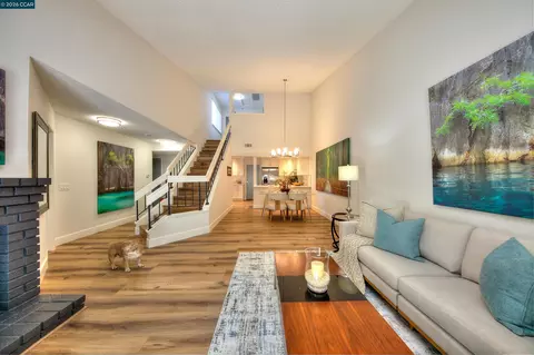 Living - 105 Coventry, Hercules, CA 94547 photo 3 of 8