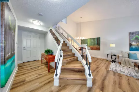Entry Way - 105 Coventry, Hercules, CA 94547 photo 4 of 6