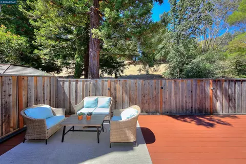 Exterior - 105 Coventry, Hercules, CA 94547 photo 5 of 10