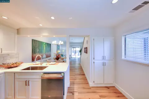 Entry Way - 105 Coventry, Hercules, CA 94547 photo 2 of 6