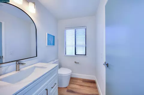Bath - 105 Coventry, Hercules, CA 94547 photo 2 of 5