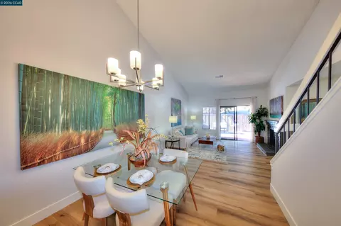 Dining - 105 Coventry, Hercules, CA 94547 photo 6 of 7