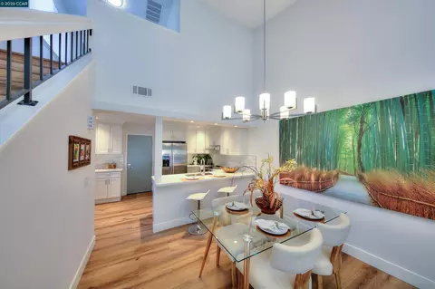 Dining - 105 Coventry, Hercules, CA 94547 photo 3 of 7