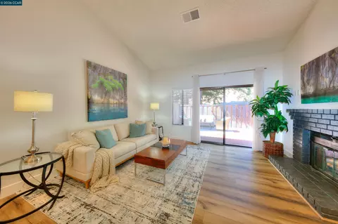 Living - 105 Coventry, Hercules, CA 94547 photo 8 of 8