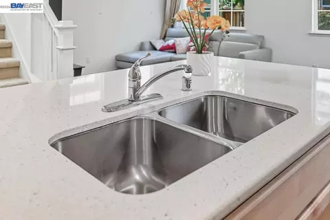 Kitchen - 1505 Sylvia St, Hayward, CA 94545 photo 6 of 6