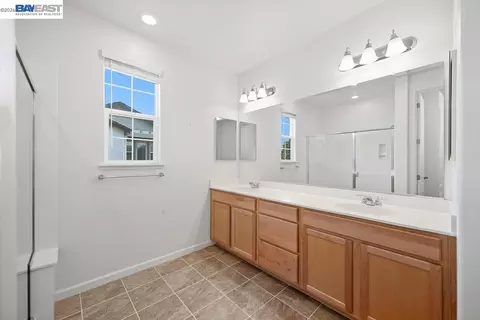 Other - 1505 Sylvia St, Hayward, CA 94545 photo 3 of 6