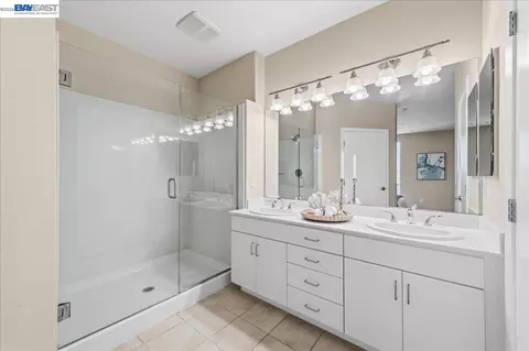 Bath - 5501 De Marcus Blvd #415, Dublin, CA 94568 photo 1 of 1