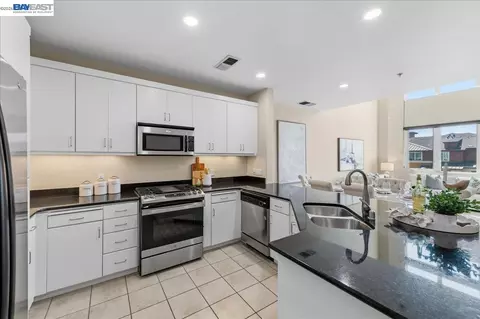 Kitchen - 5501 De Marcus Blvd #415, Dublin, CA 94568 photo 2 of 4