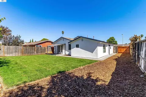 Exterior - 1821 Mini Dr, Vallejo, CA 94589 photo 3 of 5