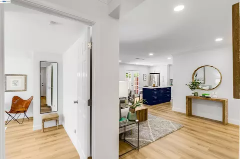 Entry Way - 1821 Mini Dr, Vallejo, CA 94589 photo 2 of 2
