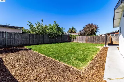 Exterior - 1821 Mini Dr, Vallejo, CA 94589 photo 2 of 5