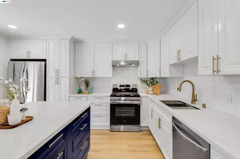 Kitchen - 1821 Mini Dr, Vallejo, CA 94589 photo 1 of 5
