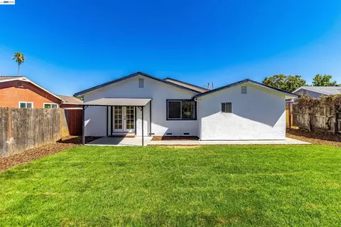 Exterior - 1821 Mini Dr, Vallejo, CA 94589 photo 4 of 5