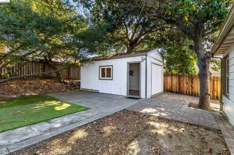 Exterior - 826 Benicia Rd, Vallejo, CA 94591 photo 8 of 12
