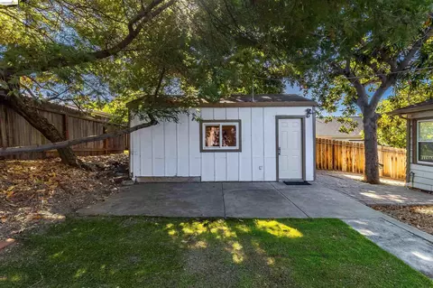 Exterior - 826 Benicia Rd, Vallejo, CA 94591 photo 9 of 12