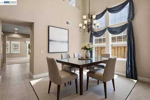 Dining - 2560 Calabria Ct, Dublin, CA 94568 photo 1 of 2