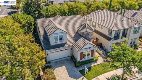 View/Area - 2560 Calabria Ct, Dublin, CA 94568 photo 1 of 1
