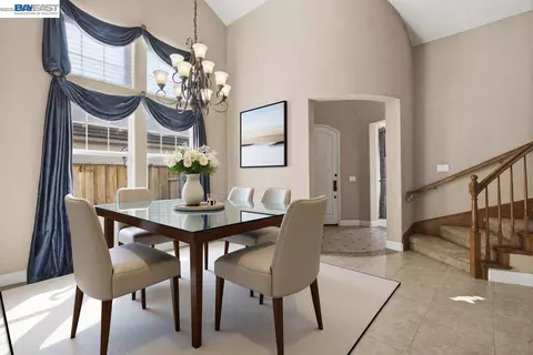 Dining - 2560 Calabria Ct, Dublin, CA 94568 photo 2 of 2