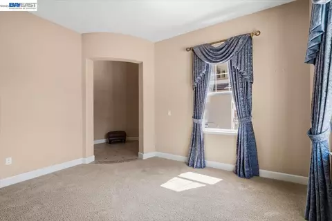 Living - 2560 Calabria Ct, Dublin, CA 94568 photo 1 of 7